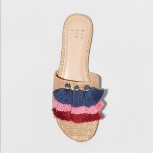 Target Ayana Raffia Tassel Slide Sandal Size 9